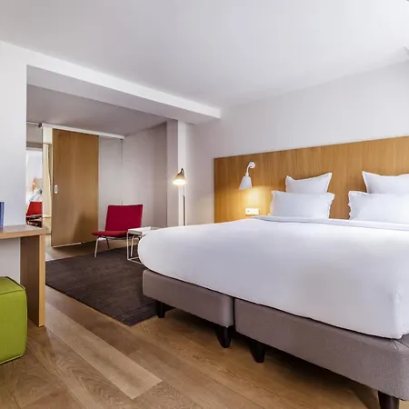 9hotel Republique Hotel Paryż