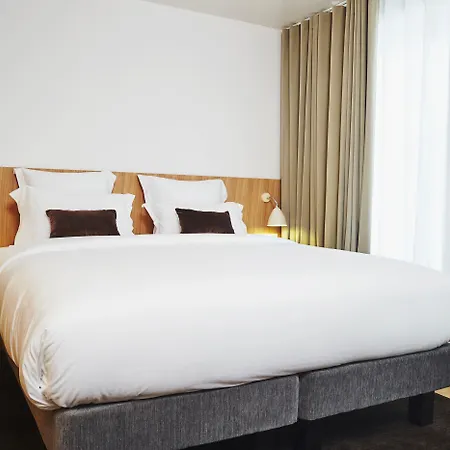 9hotel Republique 4*