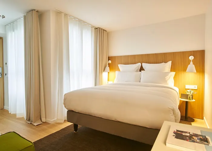 9hotel Republique Hotel Parigi