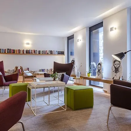 9hotel Republique