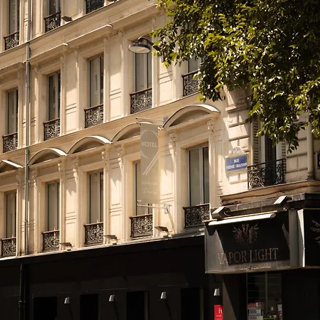 9hotel Republique