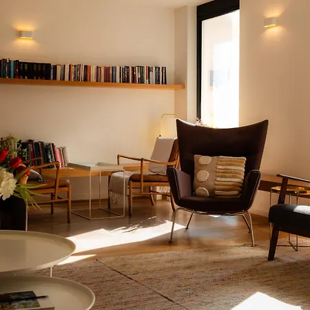 9hotel Republique Hotel 4*