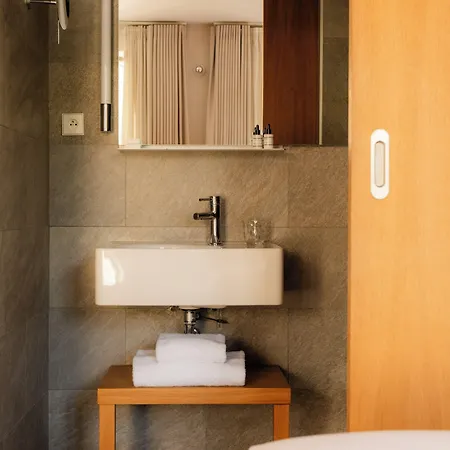 9hotel Republique Hotel 4*