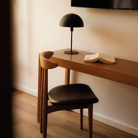 Hotel 9hotel Republique 4*
