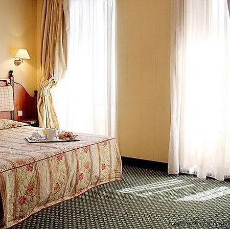 Hotel 9hotel Republique