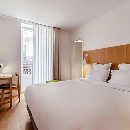 9hotel Republique