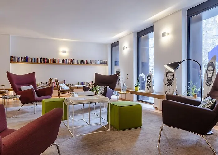 9hotel Republique