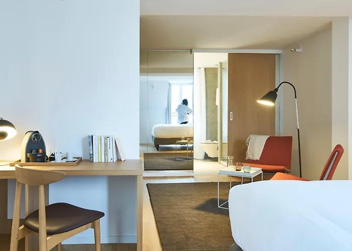 9hotel Republique 4* Parigi