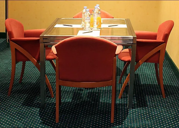 9hotel Republique Parigi