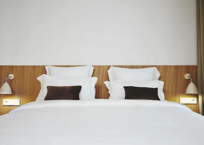 9hotel Republique 4* Parigi