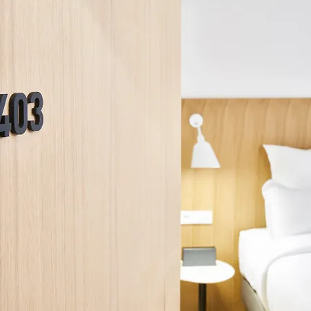 מלון 9hotel Republique