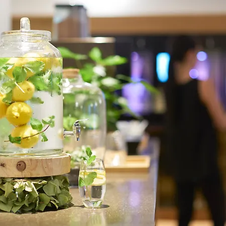 9hotel Republique 4* פריז