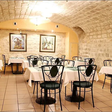 מלון 9hotel Republique פריז