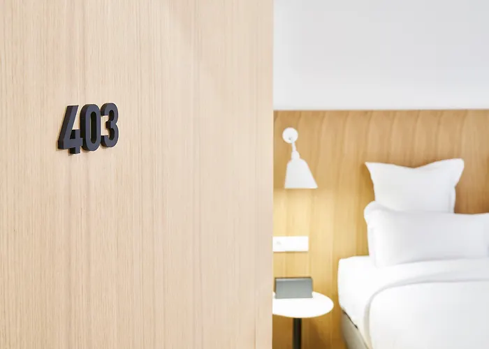 Otel 9hotel Republique